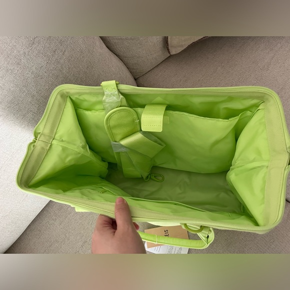 NWT BEIS Mini Weekender in Citron - Picture 3 of 5